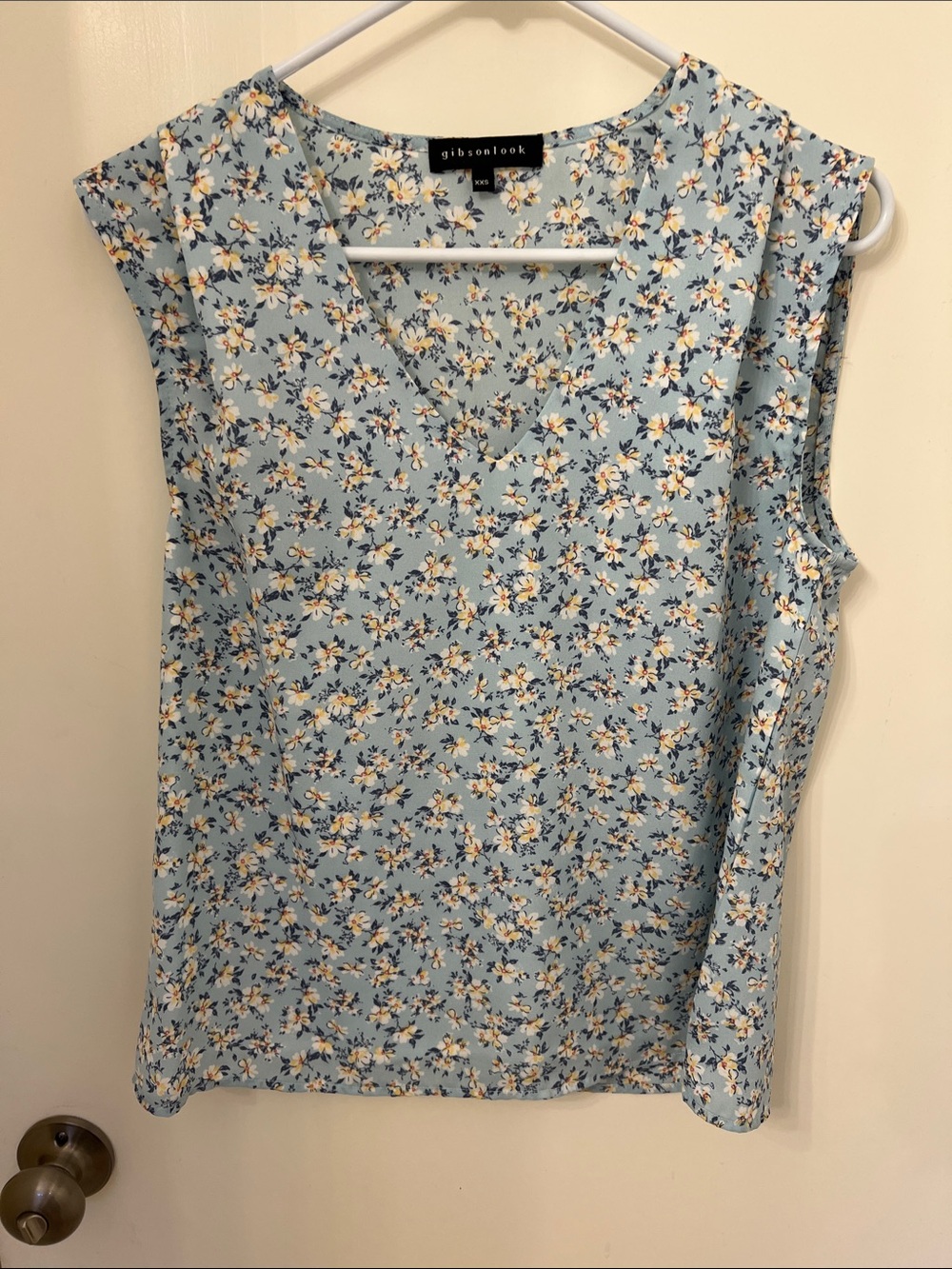 Gibson Light Blue Floral V-Neck Camisole